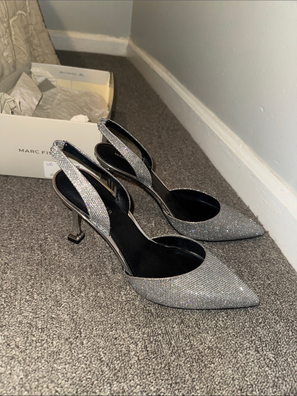 NWT Marc Fisher Sparkle Slingback Pointed Toe Heels in Silver